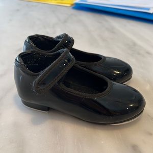 Size 6 TODDLER tap shoes